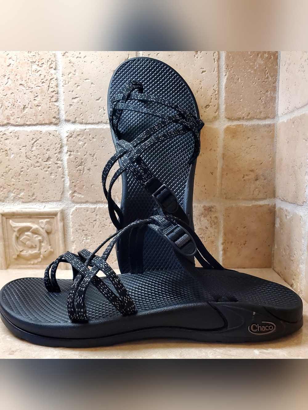Chaco Women’s Size 11 Black Strappy Adventure Sandals - Picture 10 of 10